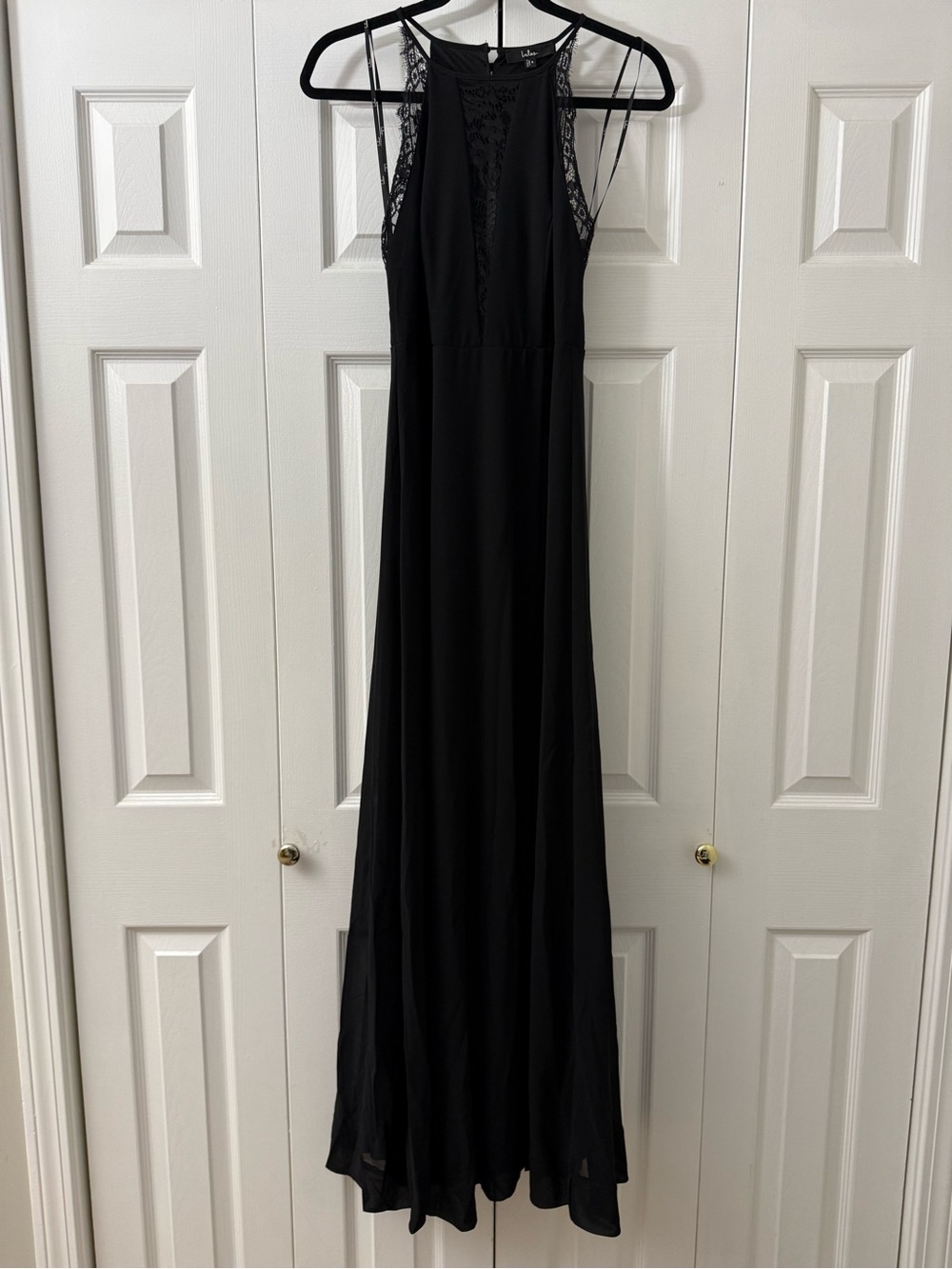 Lulu’s Romantic Mood Black Lace Sleeveless Maxi Dress